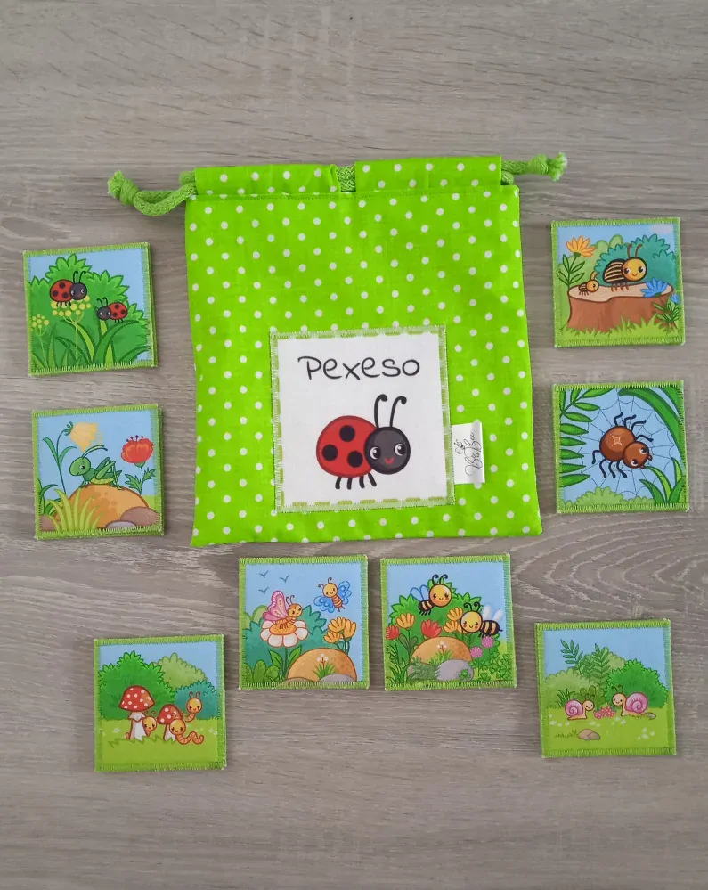 Panel na pexeso Včelička