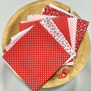 Ušiju si doplňky a dekorace červený set